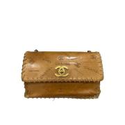 Pre-owned Leather chanel-bags Chanel Vintage , Yellow , Dames