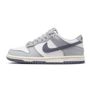 Dunk Low Light Carbon Sneakers Nike , Gray , Dames