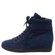 Pre-owned Suede sneakers Prada Vintage , Blue , Dames