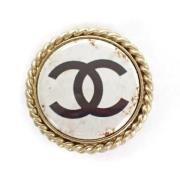 Pre-owned Metal bracelets Chanel Vintage , Yellow , Dames