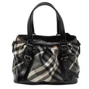 Pre-owned Nylon totes Burberry Vintage , Black , Dames