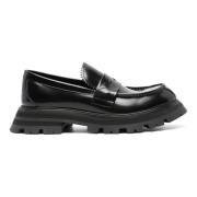 Zwarte Glanzende Loafer met Uitlopende Zool Alexander McQueen , Black ...