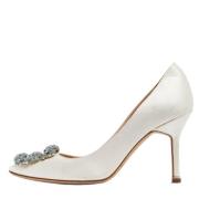 Pre-owned Satin heels Manolo Blahnik Pre-owned , White , Dames