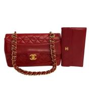 Pre-owned Leather crossbody-bags Chanel Vintage , Red , Dames