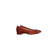 Elegante Suède Pump met Gesp Detail Hassia , Red , Dames