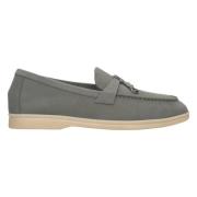 Grijze Tassel Loafers voor dames gemaakt van Nubuck Er00114611 Estro ,...