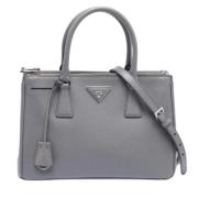 Pre-owned Leather totes Prada Vintage , Gray , Dames