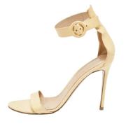 Pre-owned Leather sandals Gianvito Rossi Pre-owned , Beige , Dames