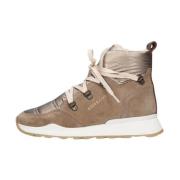 Beige Suède Enkelboots met Stijlvolle Details Bullboxer , Beige , Dame...