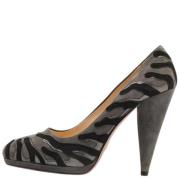 Pre-owned Suede heels Prada Vintage , Gray , Dames