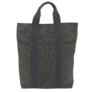 Pre-owned Canvas totes Hermès Vintage , Gray , Dames