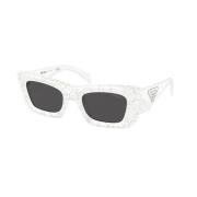 Stijlvolle Zonnebril Grijs Donkere Lens Prada , White , Dames