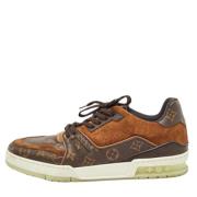 Pre-owned Canvas sneakers Louis Vuitton Vintage , Brown , Heren