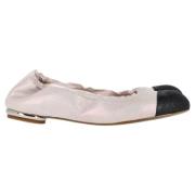 Pre-owned Canvas flats Chanel Vintage , Pink , Dames