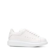 Witte Logo Sneakers Ronde Neus Rubberen Zool Alexander McQueen , White...