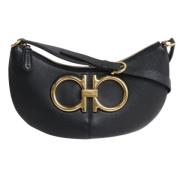 Pre-owned Fabric shoulder-bags Salvatore Ferragamo Pre-owned , Black ,...