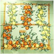 Pre-owned Silk scarves Hermès Vintage , Multicolor , Dames