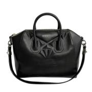 Pre-owned Fabric handbags Givenchy Pre-owned , Black , Dames