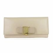 Pre-owned Leather wallets Salvatore Ferragamo Pre-owned , Beige , Dame...