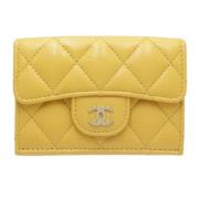 Pre-owned Leather wallets Chanel Vintage , Yellow , Dames