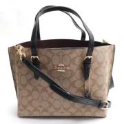 Pre-owned Canvas totes Coach Pre-owned , Beige , Dames