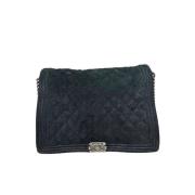 Pre-owned Suede shoulder-bags Chanel Vintage , Black , Dames