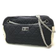 Pre-owned Leather chanel-bags Chanel Vintage , Black , Dames