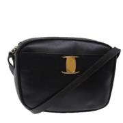 Pre-owned Leather shoulder-bags Salvatore Ferragamo Pre-owned , Black ...