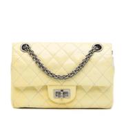 Pre-owned Leather chanel-bags Chanel Vintage , Yellow , Dames