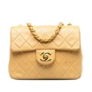 Pre-owned Leather chanel-bags Chanel Vintage , Yellow , Dames