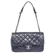 Pre-owned Leather shoulder-bags Chanel Vintage , Blue , Dames