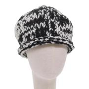 Pre-owned Wool hats Chanel Vintage , Black , Dames