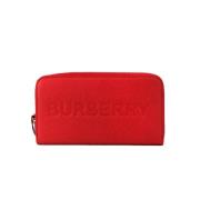 Geëmbosseerde Rode Logo Continental Clutch Portemonnee Burberry , Red ...