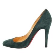 Pre-owned Suede heels Christian Louboutin Pre-owned , Green , Dames