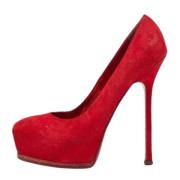 Pre-owned Suede heels Yves Saint Laurent Vintage , Red , Dames