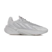 Grijze Lage Sneaker met Omhullende Pasvorm Adidas , Gray , Heren