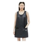 Gewatteerde Mini Jurk met Logo Patch Moncler , Black , Dames