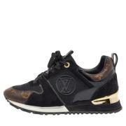 Pre-owned Coated canvas sneakers Louis Vuitton Vintage , Black , Dames