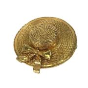 Pre-owned Metal brooches Chanel Vintage , Yellow , Dames