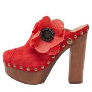 Pre-owned Suede sandals Chanel Vintage , Red , Dames