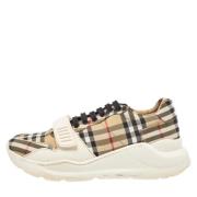 Pre-owned Canvas sneakers Burberry Vintage , Brown , Dames