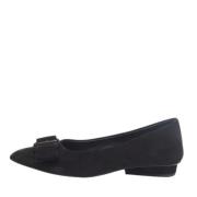 Pre-owned Suede flats Salvatore Ferragamo Pre-owned , Black , Dames