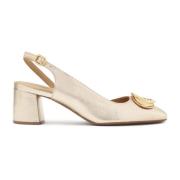 Gouden pumps met open hiel en metalen versiering op de neus Kazar , Ye...