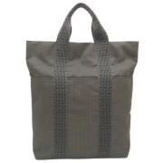 Pre-owned Canvas totes Hermès Vintage , Gray , Dames