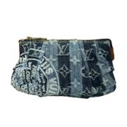 Pre-owned Canvas clutches Louis Vuitton Vintage , Blue , Dames