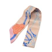 Pre-owned Silk scarves Hermès Vintage , Multicolor , Dames