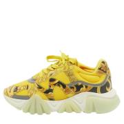 Pre-owned Leather sneakers Versace Pre-owned , Yellow , Heren