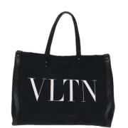 Pre-owned Canvas shoulder-bags Valentino Vintage , Black , Dames