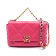 Pre-owned Leather shoulder-bags Chanel Vintage , Pink , Dames