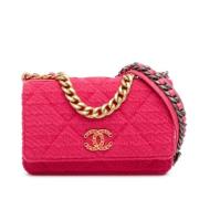 Pre-owned Fabric crossbody-bags Chanel Vintage , Pink , Dames